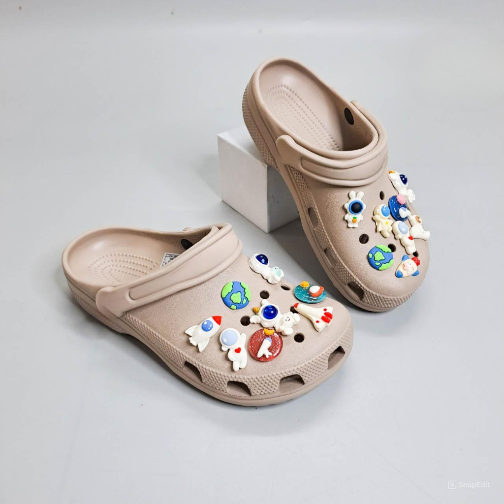 Dép classic clog unisex tặng kèm jibbitz charm dầy đẹp, dép sục nam nữ classic thiết kế đúc nguyên khối siêu nhẹ | BigBuy360 - bigbuy360.vn