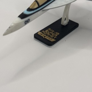 Mô hình Kit lắp ráp máy bay tiêm kích F/A-18 phiên bản đặc biệt