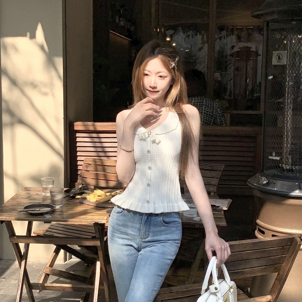 Áo len trắng cổ dây ôm sát cho phụ nữ mùa hè mới độc đáo ngắn