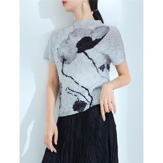 Miyake Slim-fit Cổ Tròn Ngắn Tay Phong Cách Trung Hoa Xếp Ly Đáy Top Nữ Xuân Hè Phong Cách Mới Màu Sắc Tương Phản Quần Áo Xếp Ly