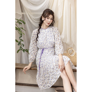Swanlake | Váy Đầm Phom A Cổ Tròn Chất liệu Ren In Hoạ Tiết Hoa Lót Thun Kèm Dây Thắt Eo - D12370