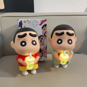 Crayon Shin chan Uống trà sữa Búp bê trang trí phòng khách Đồ chơi hoạt hình dễ thương Quà tặng tân gia