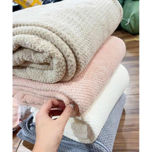 khăn tắm thấm hút nước tốt 70x140cm