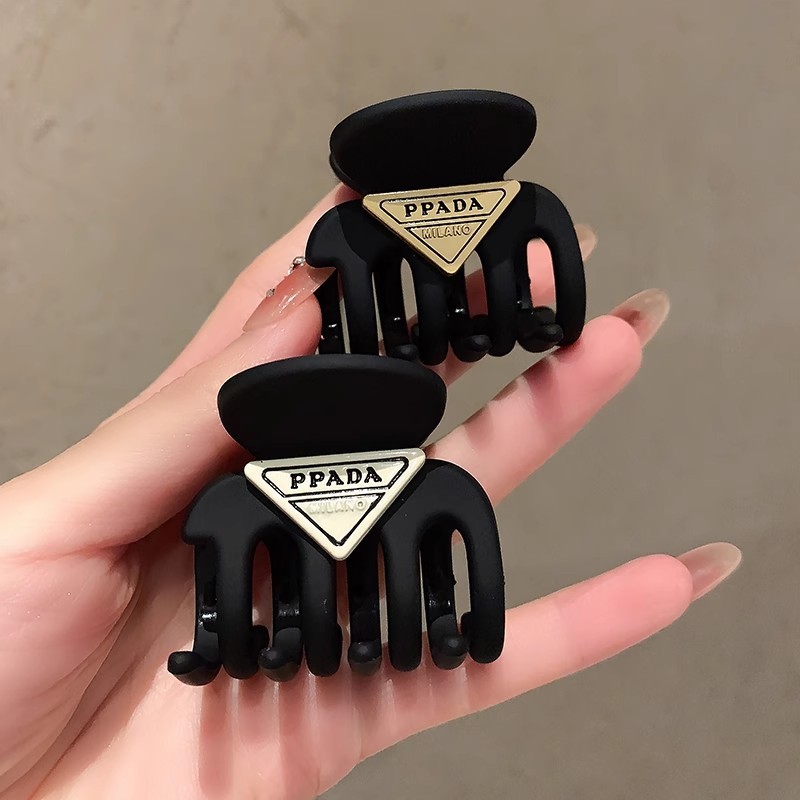 Kẹp Tóc Nữ Màu Đen Mờ Acrylic Kẹp Cá Mập
