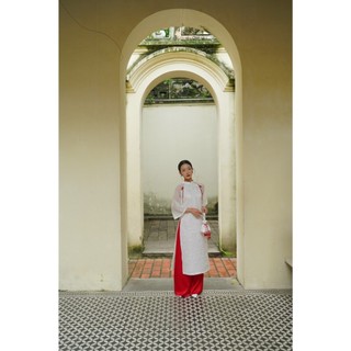 Áo dài Mộng Hỷ thiết kế yểu điệu khiến nàng cuốn hút mọi ánh nhìn -Jn Design J22
