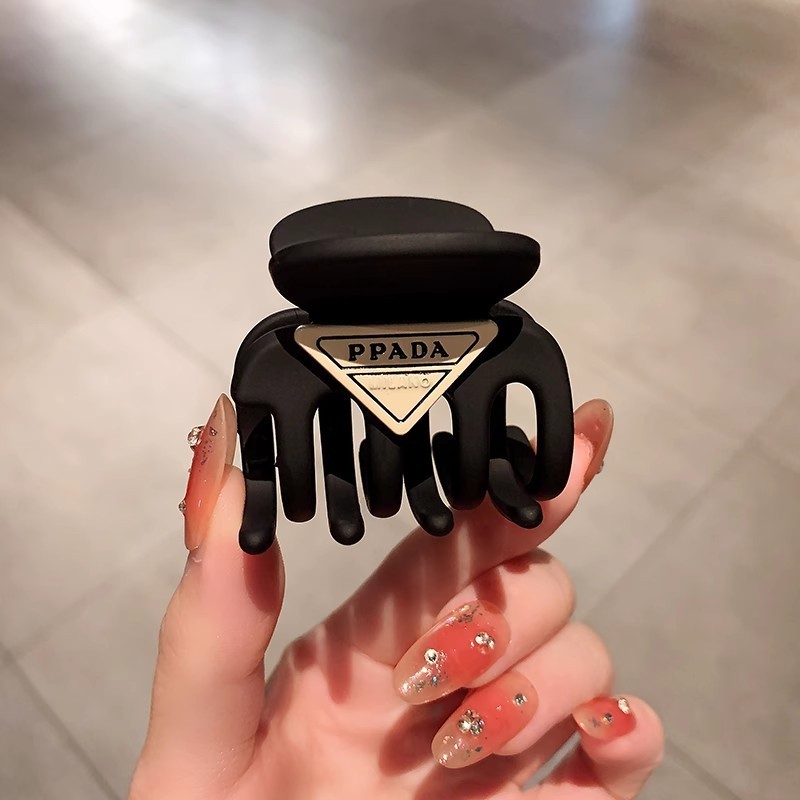 Kẹp Tóc Nữ Màu Đen Mờ Acrylic Kẹp Cá Mập