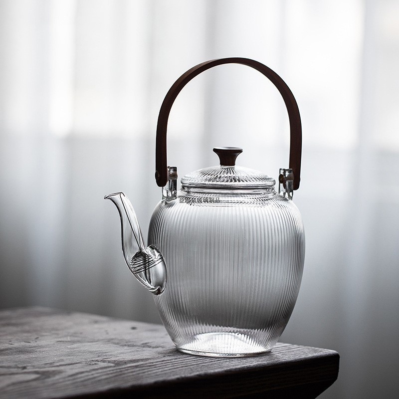 Ấm Thủy Tinh Pha Trà Có Lưới Lọc Inox Dung Tích 1000 ml (Họa Tiết Sọc Dọc)