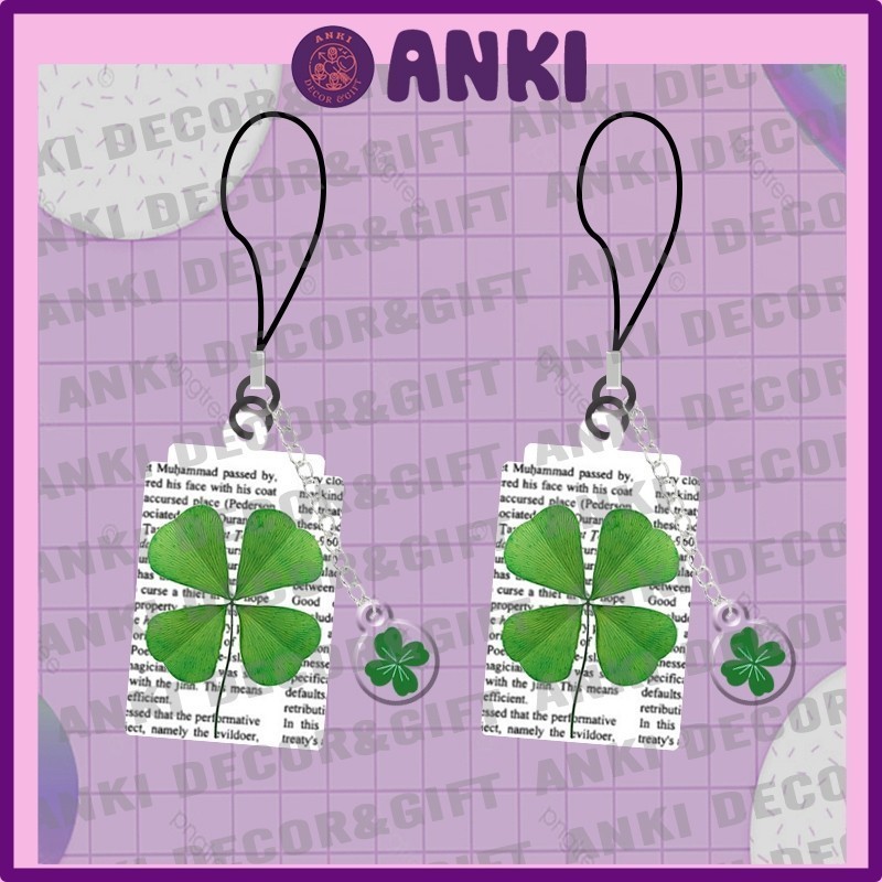Móc khóa, keychain QUEEN OF TEARS MERCH, móc khóa mica, móc khóa in hình cỏ 4 lá, nữ hoàng nước mắt, làm quà tặng