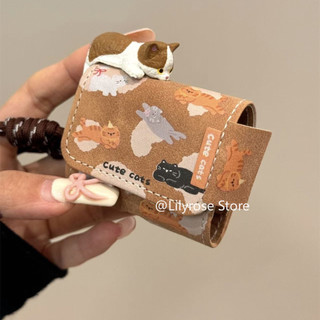 Ốp lưng AirPods 4 [2024] AirPods Pro2 Pro 3 2 1 Bảo vệ tai nghe không dây Apple với mèo ngủ màu nâu Phim hoạt hình Hàn Quốc