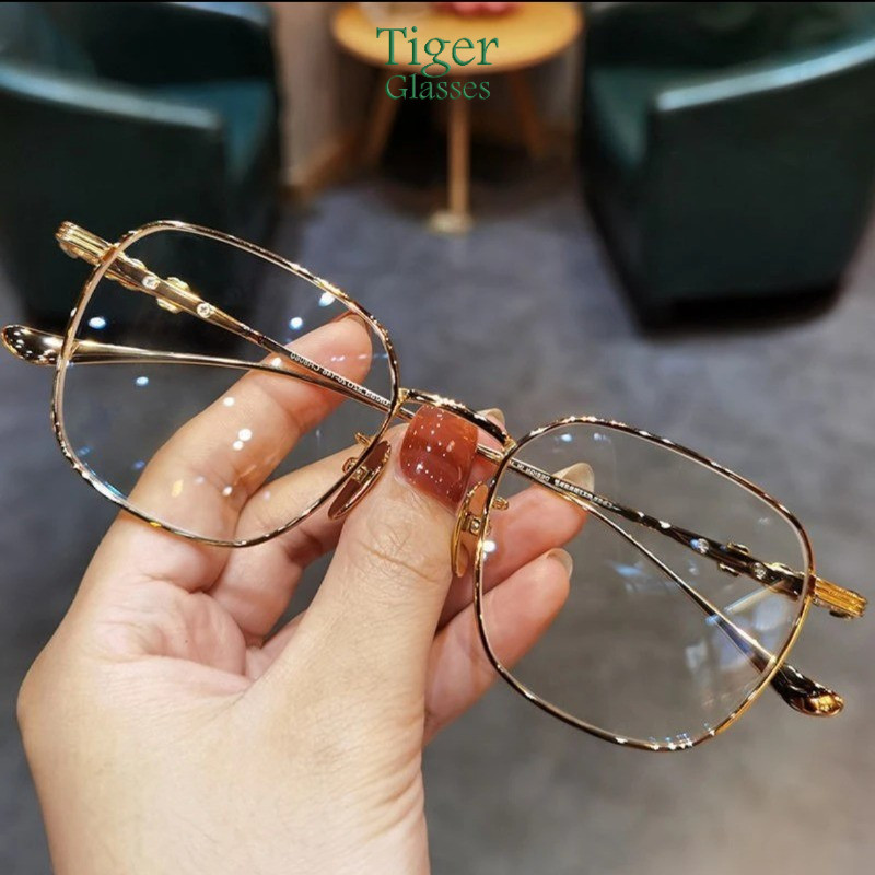 Kính cận thị thời trang -0.5 -1.0 -1.5 -2.0 -2.5 -3.0 -3.5 -4.0 -4.5 -5.0 -5.5 -6.0 độ dành cho nam và nữ với tròng kính có thể tháo rời kính chống ánh sáng xanh 540