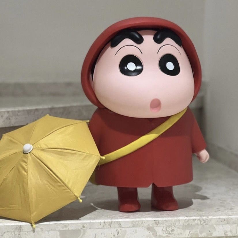 Crayon Shin-Chan 1: 1 Hình Áo Mưa Shin-Chan Series Hoang Dã Shinnosuke Hợp Thời Trang Chơi Quà Tặng Anime Đồ Trang Trí Lớn