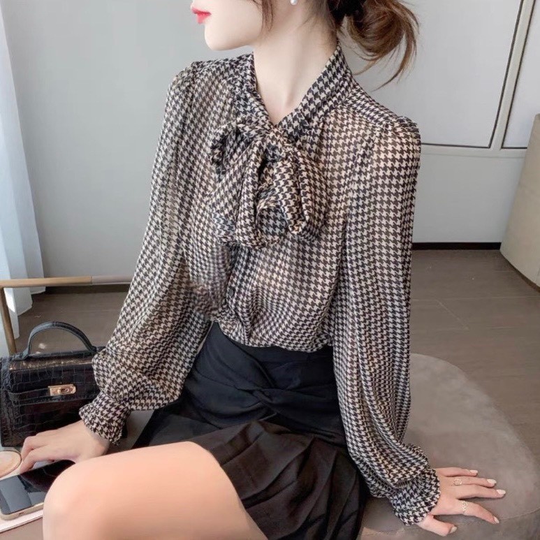 Áo sơ mi lụa họa tiết zizac phối nơ cổ cho các nàng công sở 1690