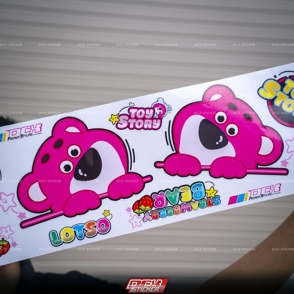 ( NEW ) Bộ Tem Gấu Dâu Gấu Lotso Dán Được Mọi Dòng Xe