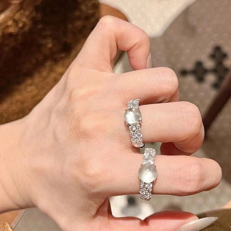Nhẫn nữ thời trang sang trọng nhẹ nhàng mới với đá zircon cao cấp Trung Quốc