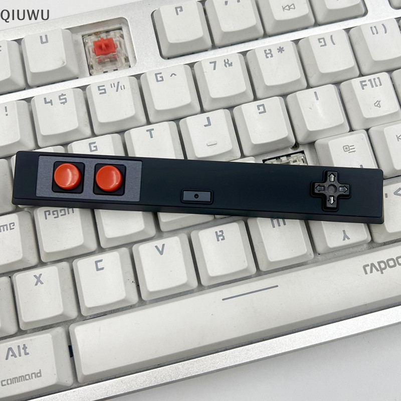 Qiuwu Retro Tay Cầm Chơi Game Keycap 6.25u spacebar Artisan Keycap Chất Liệu ABS Cho MX Switch Cho Bàn Phím Cơ Chơi Game Đen Trắng.