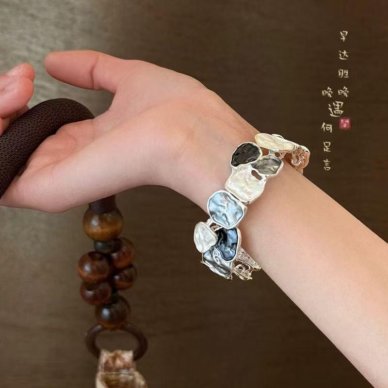 Vintage Hình Học Nhỏ Giọt Glaze Hoa Hồng Vòng Tay Ánh Sáng Sang Trọng Retro Niche Vòng Tay