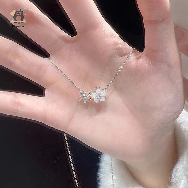 [Bluemood] Vòng cổ hoa anh đào Zircon tinh tế thanh lịch dành cho nữ Cô gái Vòng cổ hoa thời trang Vòng cổ Choker Phụ kiện trang sức dự tiệc Quà tặng Mới