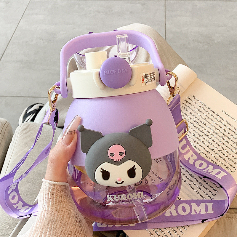 Bình Nước Nhựa Hoạt Hình Nhân Vật Đáng Yêu Kuromi Melody Có Ống Hút 1050ml - Bình Đựng Nước Trẻ Em Dễ Thương 2024