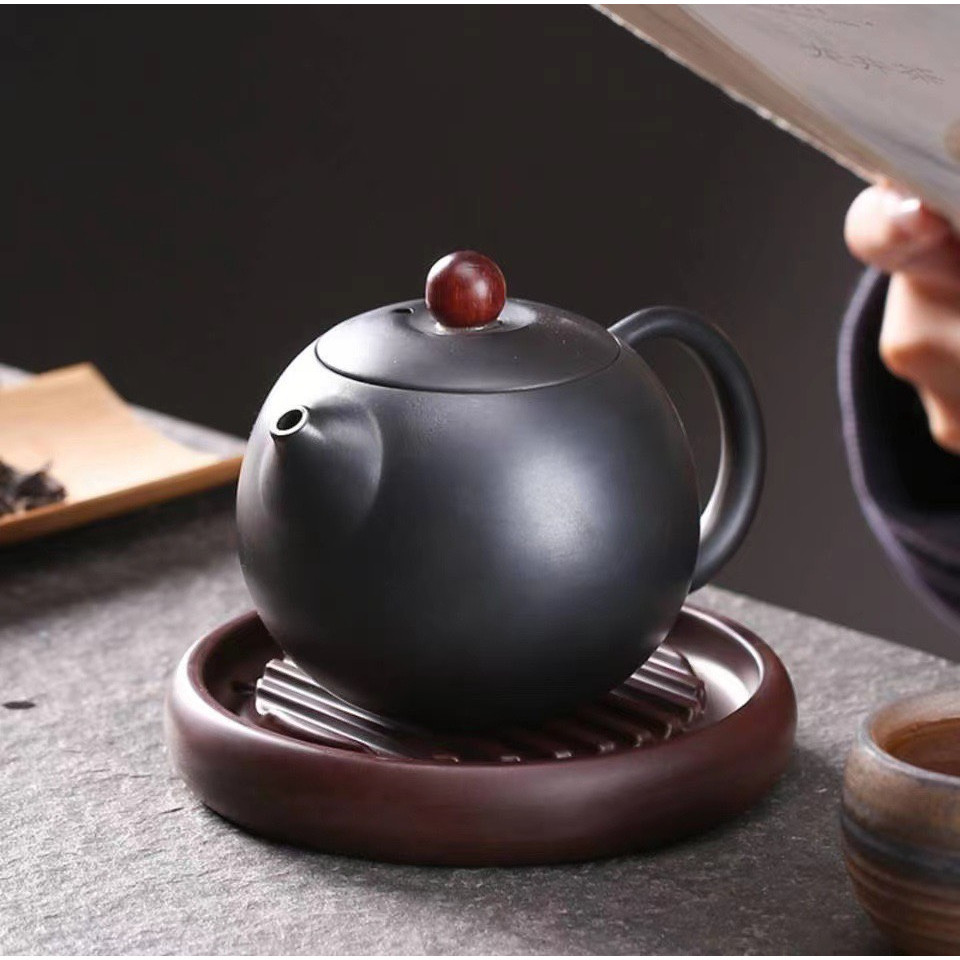 Thuyền Trà Dưỡng Ấm Tử Sa, Đế kê lót ấm chén Bakelite (phíp)