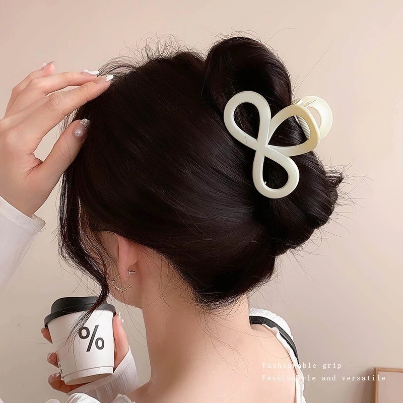 Hình mờ 8 hình Grab Clip Tính khí trung bình Cá mập nữ Grab Clip