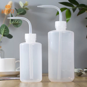 Bình Bóp Nhựa 250 / 500 / 1000ml Dụng Cụ Làm Vườn Tưới Nhà Bếp MỚI