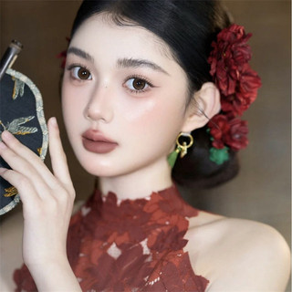 Mũ đội đầu cô dâu hoa đỏ phong cách đơn giản và thanh lịch
