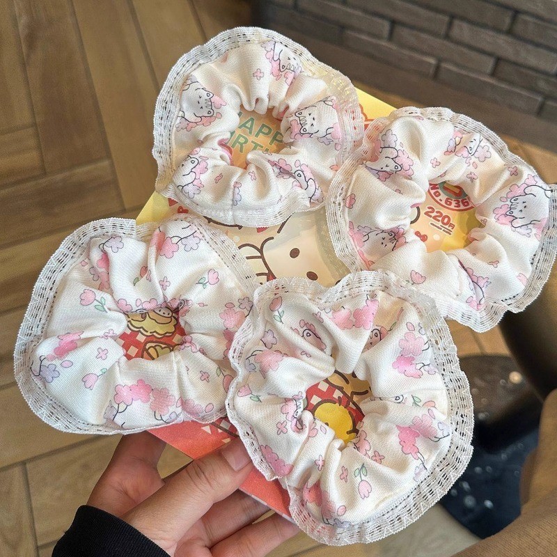 Dây Buộc Tóc Scrunchies Viền Ren Họa Tiết Gấu Mèo Xinh Xắn Phụ Kiện Tóc Cho Nữ Và Bé Gái