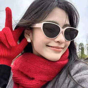 Kính Mát Hình Phố Mùa Hè Kính Mát Mắt Mèo Kính Mát Retro Kính Mát Nữ Cao Cấp Và Chống Tia UV Kính Mát Hợp Thời Trang