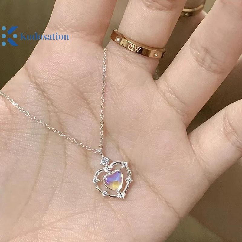 Kudosation Moonstone Neon Vòng Cổ Trái Tim Rỗng Nữ Nhẹ Sang Trọng Thiết Kế Cao Cấp Cảm Giác Tính Khí Vòng Cổ Đơn Giản Trang Sức Dự Tiệc Quà Tặng