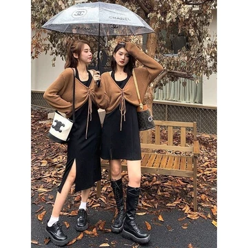 【Bess's house】áo cadigan+váy bigsize nữ，set nữ sang chảnh，set váy bigsize， đồ nữ bigsize，Lớn Nữ Mùa Xuân Hơi Mỡ Treo Cổ Dây Đeo Đầm Nữ Béo mm Dệt Kim Dây Rút Dài Tay Top Set， đồ nữ đi chơi，bộ 