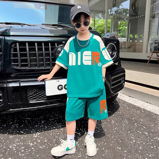 Bộ đồ thể thao bé trai kiểu dáng năng động - Set áo thun quần short vải mát thấm hút mồ hôi
