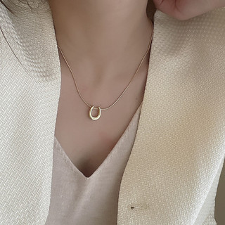 [Ưu đãi đặc biệt] Vòng cổ Mặt dây chuyền móng ngựa hình chữ U màu bạc Vòng cổ nữ 2025 Ánh sáng mới Thiết kế thích hợp sang trọng Phụ kiện dây chuyền xương đòn Đơn giản phù hợp với mọi trận đấu