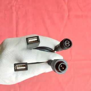 Ổ cắm hai lỗ năng lượng mặt trời sang USB Nữ Đèn ngoài trời Nam Nữ Cáp chuyển đổi Đèn lũ Cáp chuyển đổi chống nước