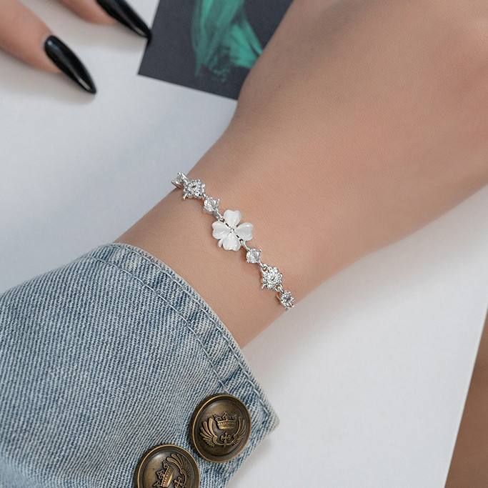 Vòng tay cỏ bốn lá may mắn thời trang S925 Vòng tay nữ hoa phù hợp