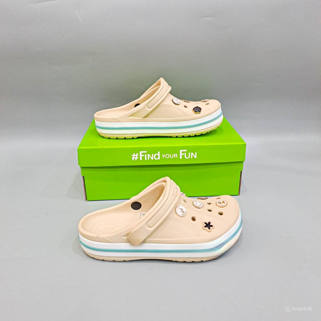 Dép sục baya unisex viền chữ nhiều màu tặng kèm jibbitz sticker, dép sục cho nam nữ nhựa đúc nguyên khối | BigBuy360 - bigbuy360.vn