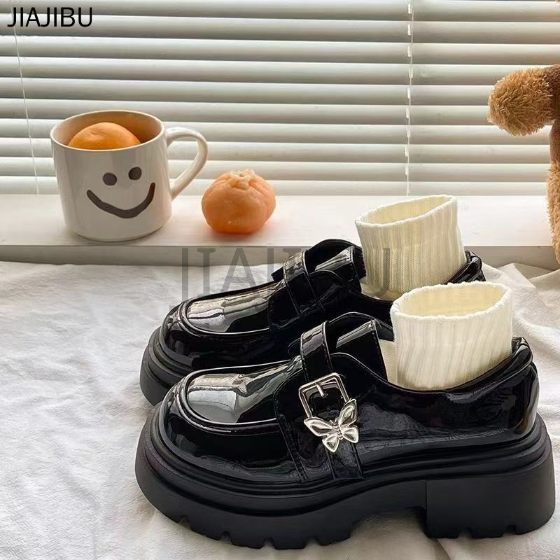 Size 34-46 Giày Nữ Cỡ Lớn Giày Da Nhỏ Khóa Bướm JK Chống Trượt Phong Cách Đại Học Anh Quốc 44 Korean Fashion Platform Mary Jane Shoes 43 Giày Đi Học Màu Đen 42 Retro Japanese Butterfly Buckle Lolita Doll Shoes Giày Công Chúa Cosplay Thông Thường Của Pháp