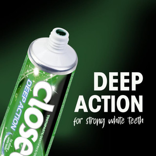 Kem Đánh Răng Closeup Action Thái Lan 160g Hương Bạc Hà Tươi Mát