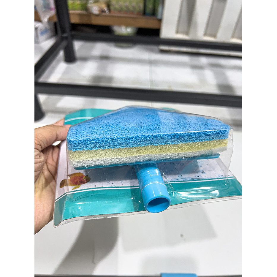 Cây chùi vệ sinh hồ cá (tam giác) xoay 360 độ, chiều dài thay đổi được 55 – 95 cm