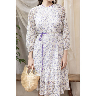 Swanlake | Váy Đầm Phom A Cổ Tròn Chất liệu Ren In Hoạ Tiết Hoa Lót Thun Kèm Dây Thắt Eo - D12370