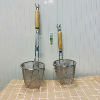 Vợt sóc trụng hủ tiếu INOX XỊN sáng bóng CÁN GỖ loại lớn cao cấp Vạn Lợi  - Phương Trang
