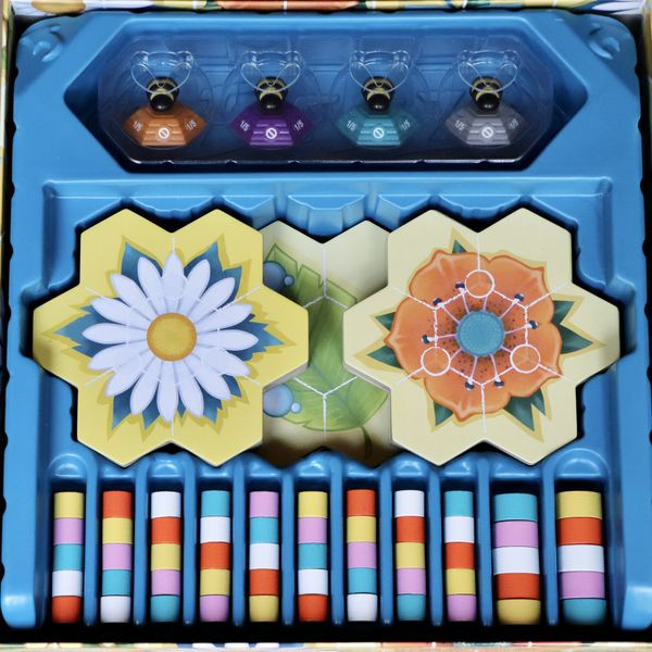 Boardgame Beez Sống như bé ong Game chính hãng nội địa Trung Tigar