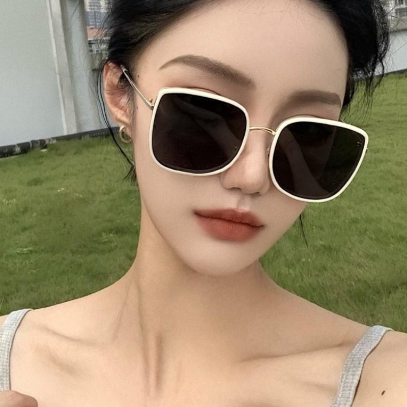 [Yunyuan] Kính râm nhựa tổng hợp toàn khung lớn dành cho nữ Internet Phong cách nổi tiếng Ins Style Kính râm HD phân cực Kính chống tia cực tím dành cho nam
