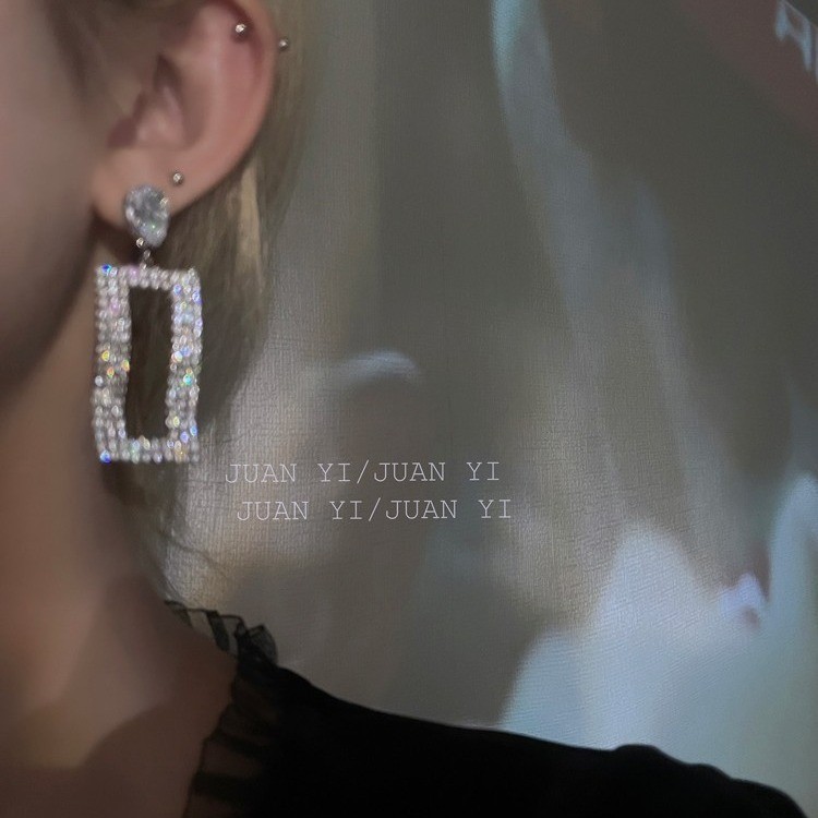 ❣️Full Kim Cương Zircon Hình Học Bông Tai Kết Cấu Sang Trọng Ánh Sáng Kim Cương Sang Trọng Người Nổi Tiếng Cao Cấp Bông Tai