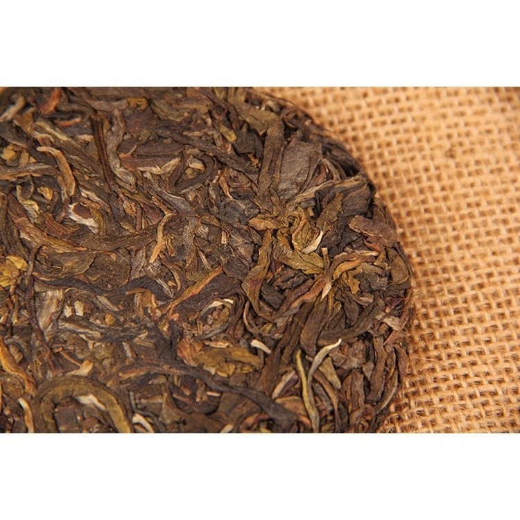 Bánh Trà Phổ Nhĩ Sống Băng Đảo Mãnh Hải Vân Nam 100 gram năm 2019 (Thất Tử Điềm)