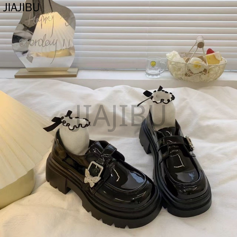Size 34-46 Giày Nữ Cỡ Lớn Giày Da Nhỏ Khóa Bướm JK Chống Trượt Phong Cách Đại Học Anh Quốc 44 Korean Fashion Platform Mary Jane Shoes 43 Giày Đi Học Màu Đen 42 Retro Japanese Butterfly Buckle Lolita Doll Shoes Giày Công Chúa Cosplay Thông Thường Của Pháp