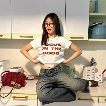 (Sản xuất tại Bangkok) áo crop top crop top crop top crop top crop top crop "Y2K Collection feel good