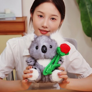 Thêm✨Hàng✨ Stump Rose Koala Sang Trọng Đồ Chơi Sáng Tạo Dễ Thương Koala Sang Trọng Ba Lô Lãng Mạn Hoa Hồng Trang Trí Phòng Ngủ Gối Bé Gái Trẻ Em Quà Tặng Sinh Nhật Ngày Lễ Tình Nhân Quà Tặng Ngày Qixi