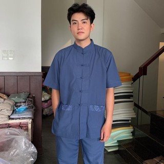 Thời trang nam phật tử đi chùa, áo cổ trụ thêu túi ngắn tay