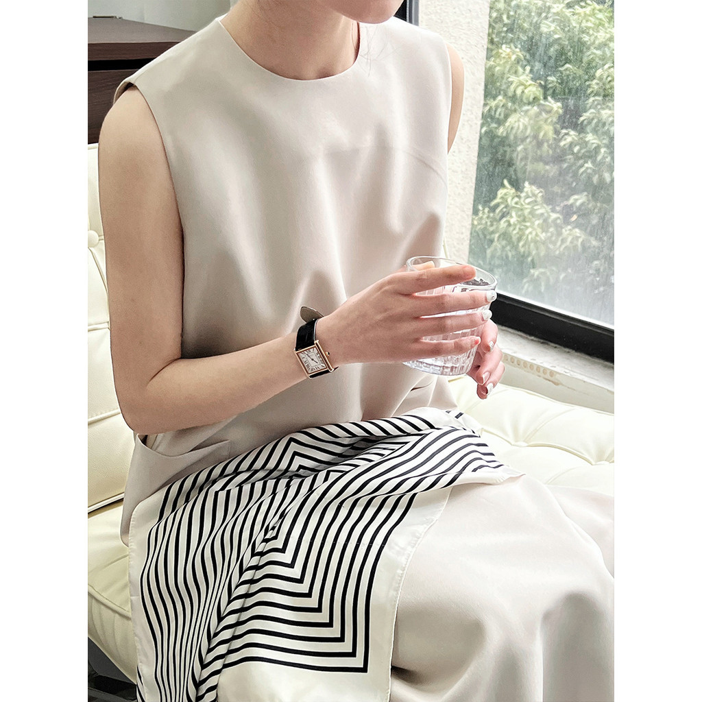 Sang Trọng Đơn Giản Đi Lại Không Tay Phù Hợp Với Áo Vest Đầm Nữ Rời Cổ Tròn Drape Váy Thẳng 3622