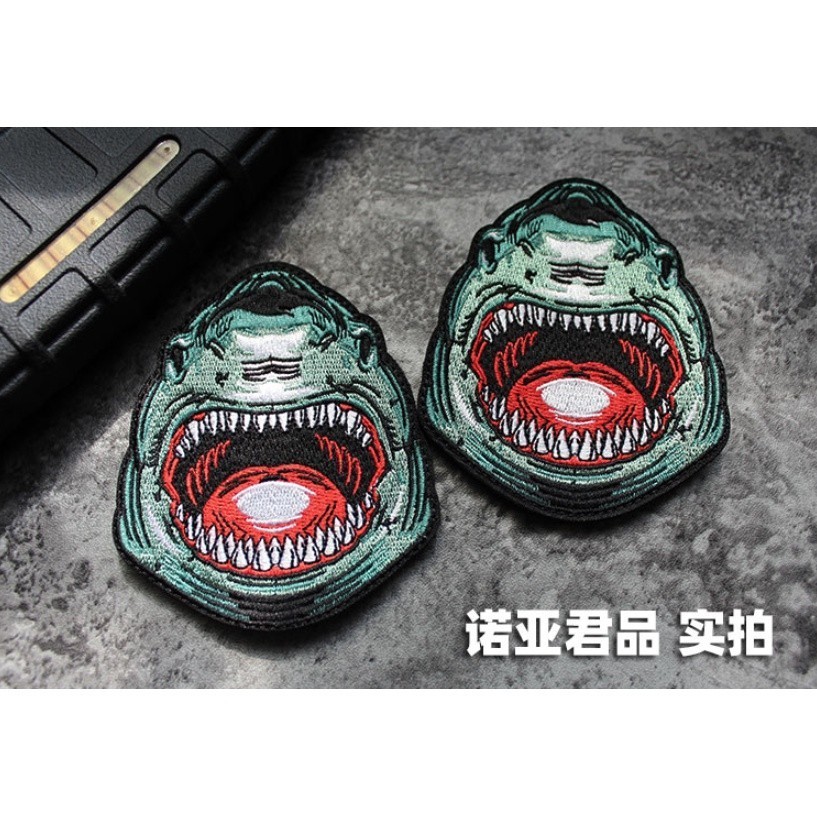 Patch_miếng dán velcro cá mập retro